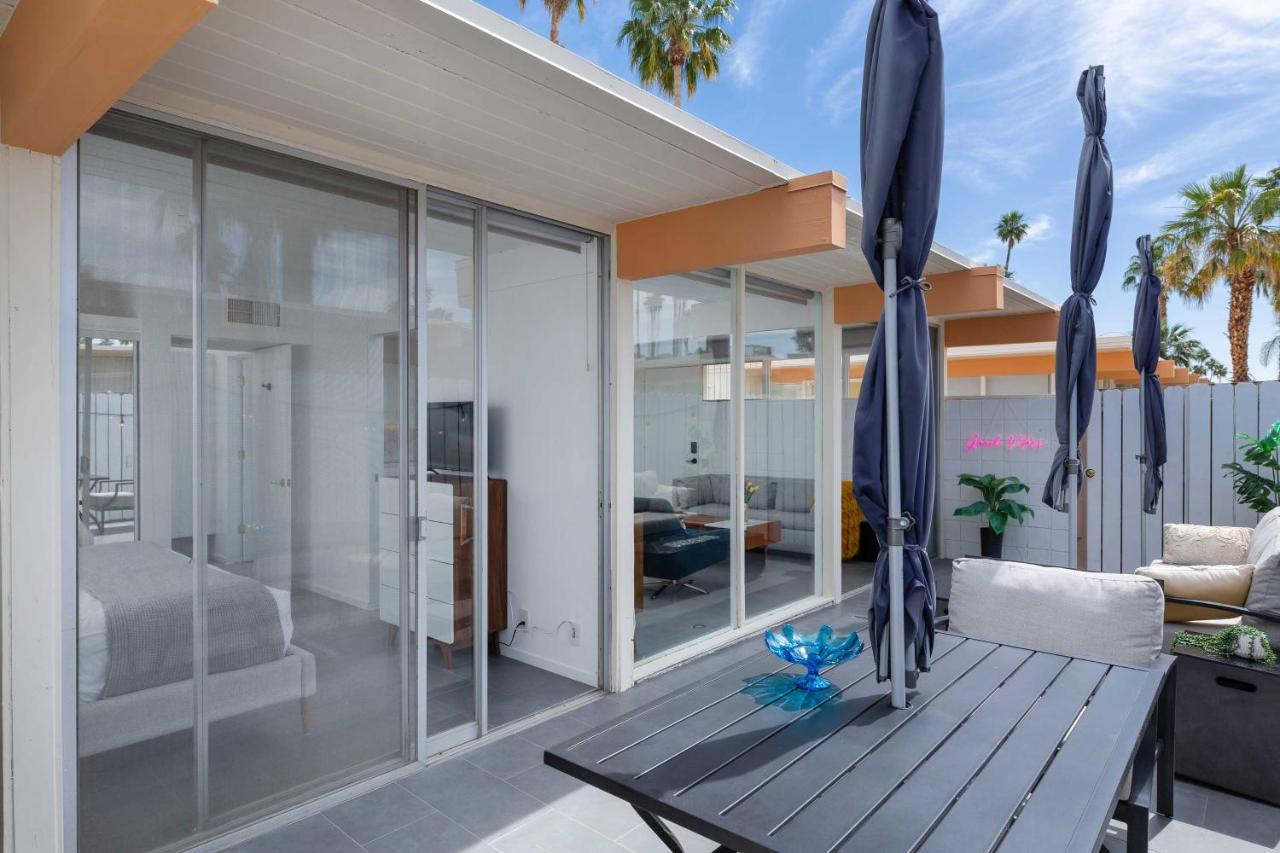 Mid-Century Palm Springs Bungalow With Patio! Exterior foto
